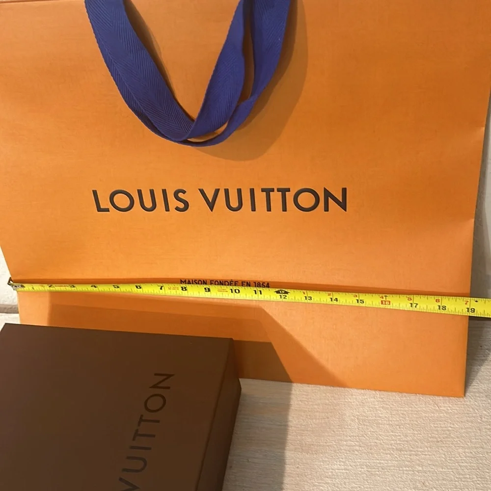Louis Vuitton Small Emty Box and Bag for Gift/Storage - Picture 6 of 7